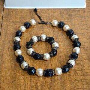 Faux Pearl Necklace and Bracelet
